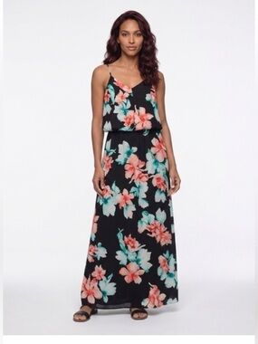 White House Black Market  Maxi Dress Size 4
